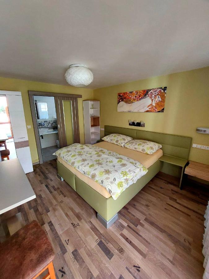 Olga Hotel Slavkov u Brna